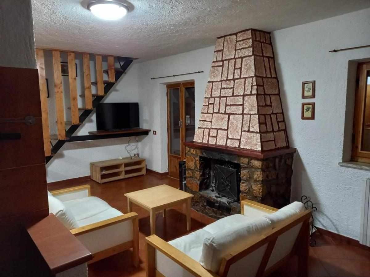 Casa Vacanza Le Viste Serrone Exterior photo